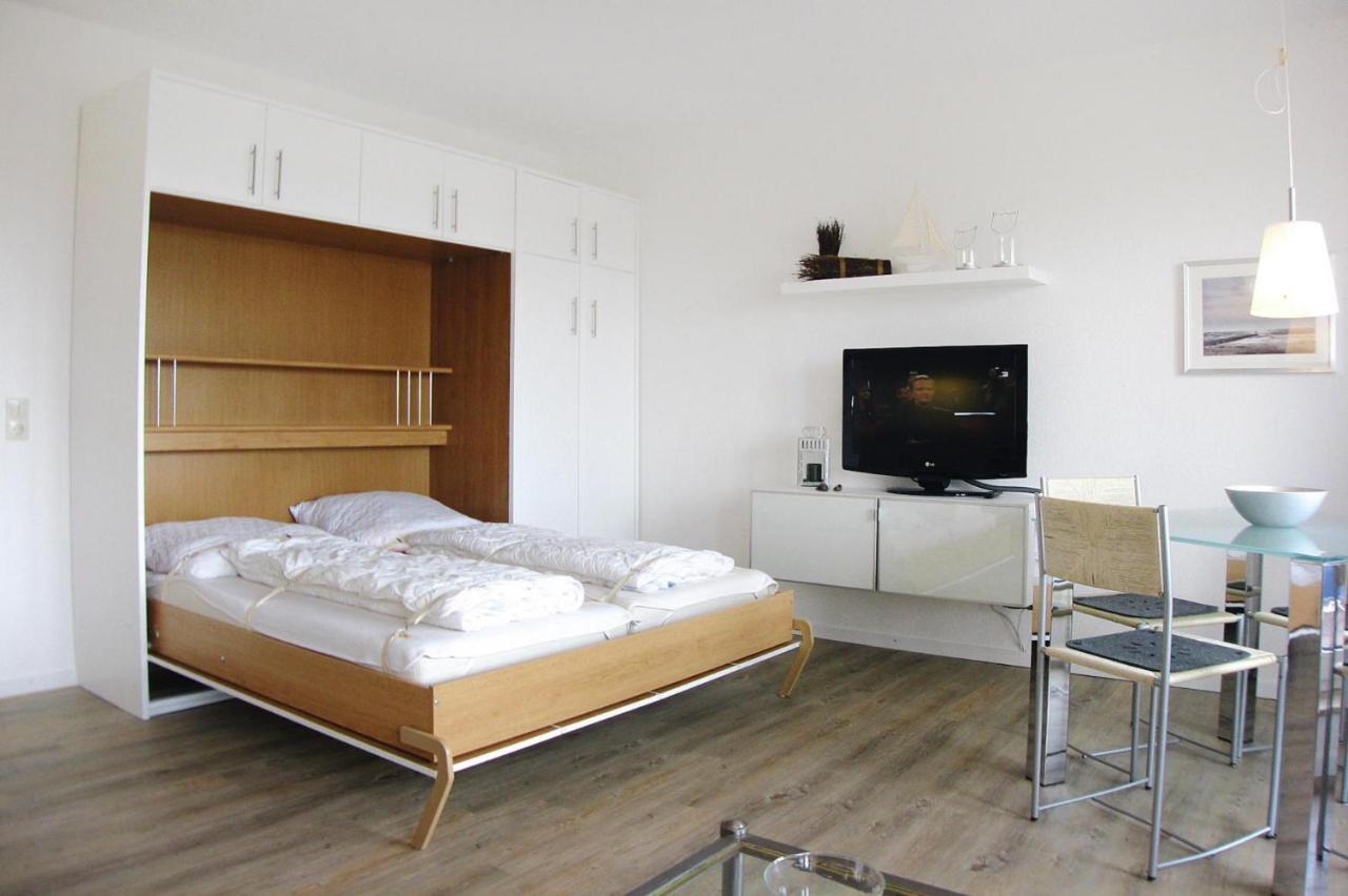 Apartment In Cuxhaven With A Shared Pool Eksteriør bilde